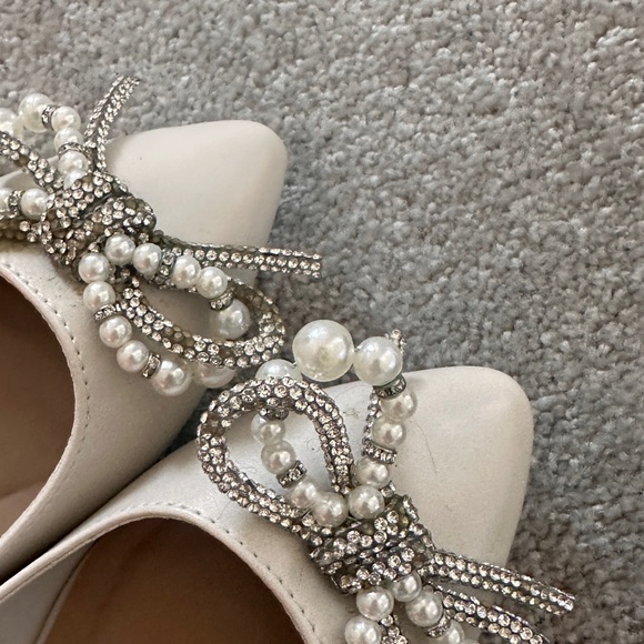 Brand new never worn pearl bow cream coloured ballet flats - Picture 5 of 6